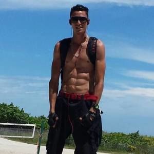 Meet your Posher, Eduardo